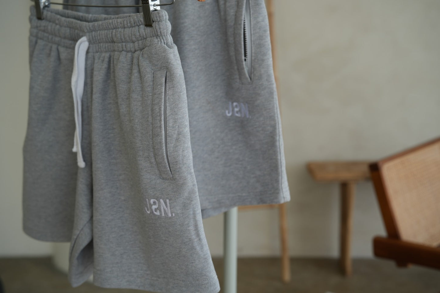 J2N French Terry comfort shorts